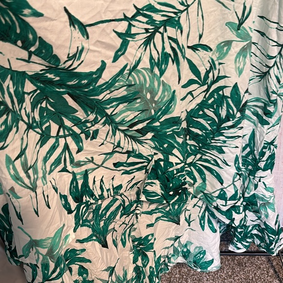NWT Boho Me Green Leaf Print Women's Dress - Picture 4 of 12